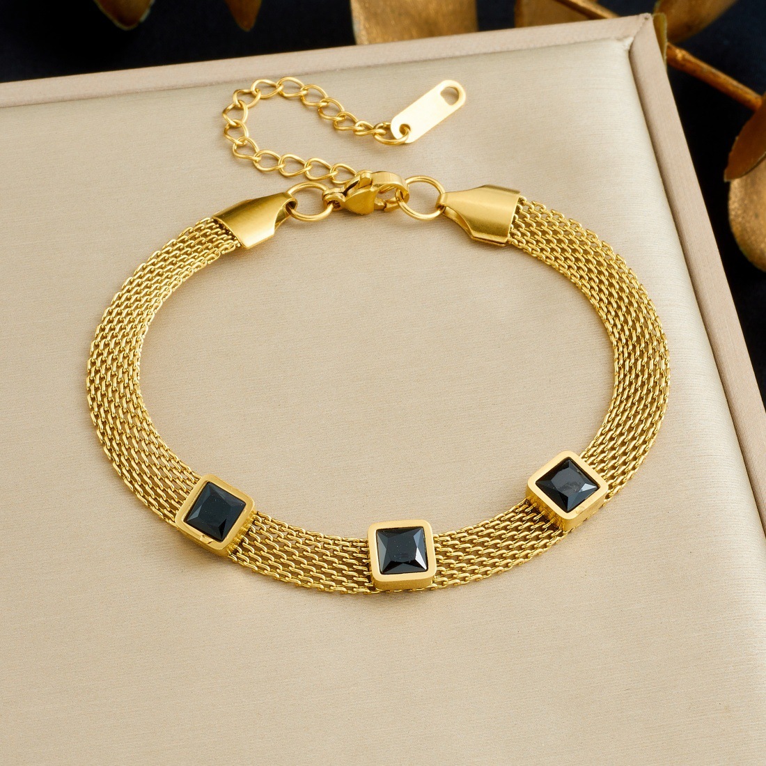 Cross-border fashion unisex rhinestone-encrusted geometric square accessories gold-plated stainless steel mesh chain bracelet