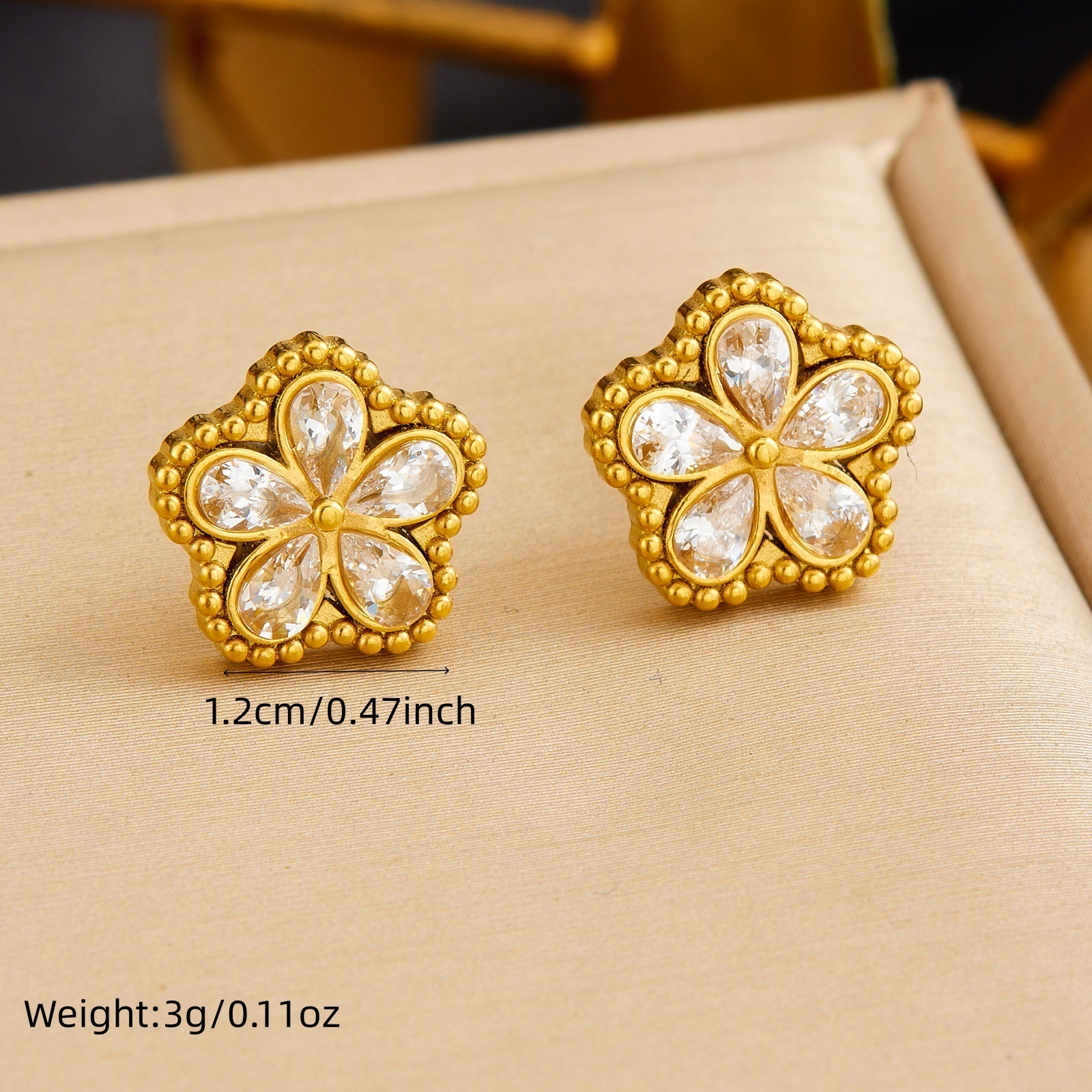 Cross-border fashion, simple and versatile, rhinestone-encrusted transparent flower gold-plated stainless steel pendant chain accessory small flower set
