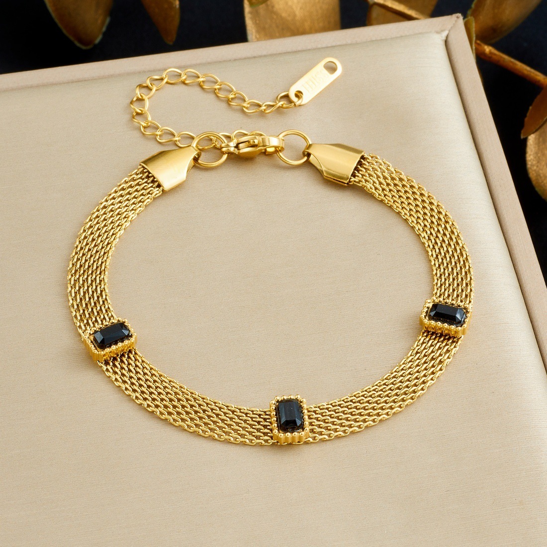 Fashionable cross-border unisex retro rhinestone-encrusted colorful square geometric accessories mesh hollow chain stainless steel bracelet
