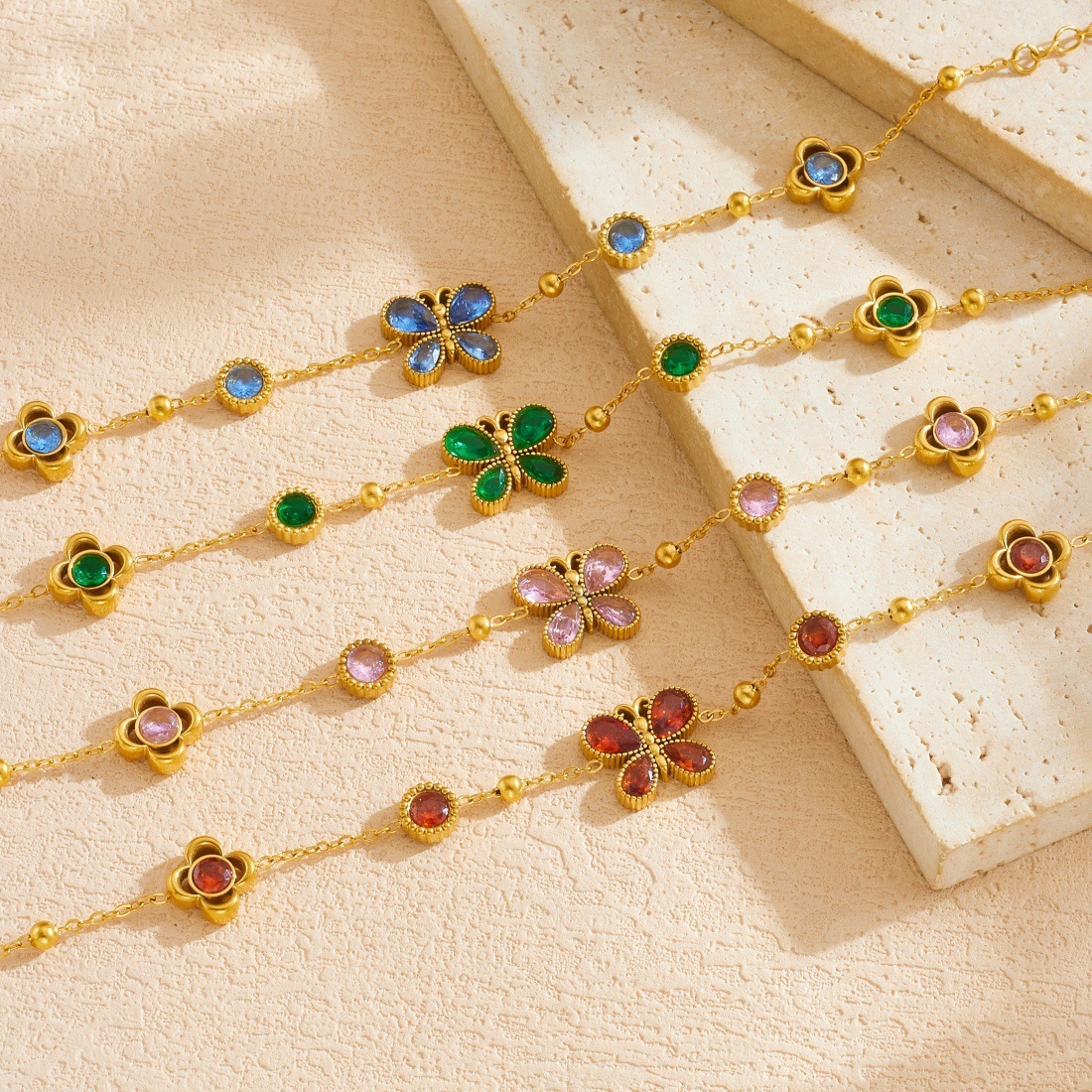 Cross-border fashion rhinestone-encrusted ins style round butterfly and flower accessory pendant gold-plated stainless steel chain accessory bracelet