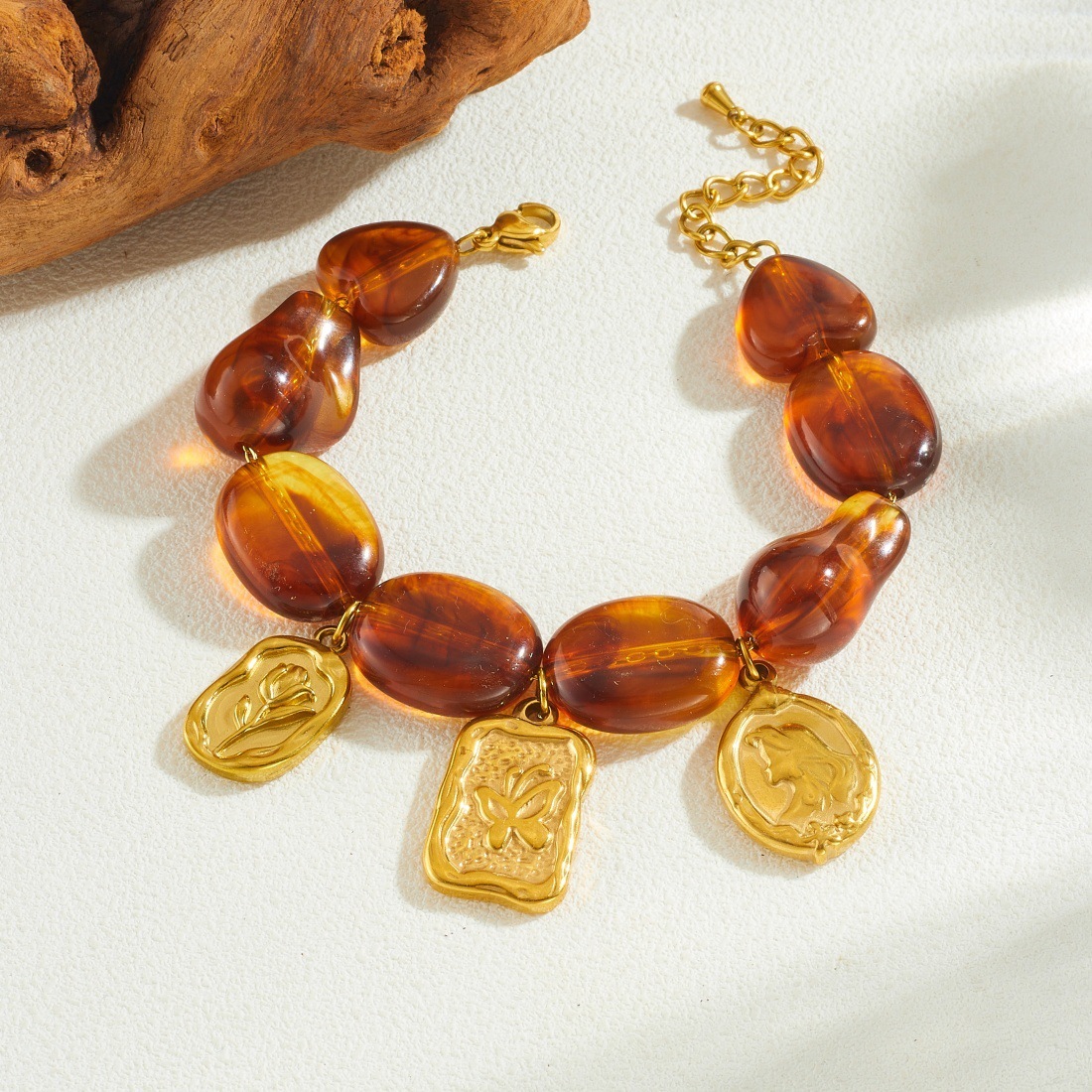 European and American cross-border Maillard irregular brown-red resin beaded chain gold-plated embossed butterfly and flower jewelry set
