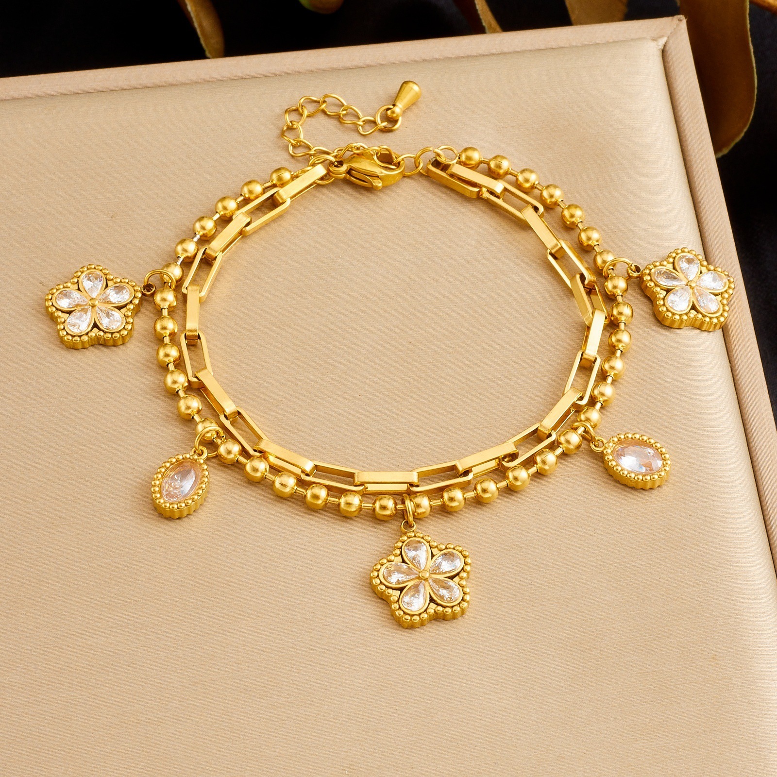 Popular European and American cross-border style diamond-encrusted transparent flower teardrop pendant, gold-plated light luxury high-end stainless steel double-layer bracelet