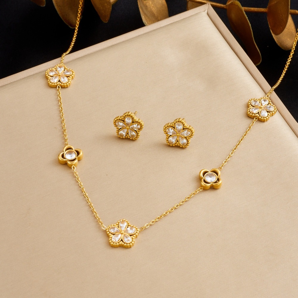 Cross-border fashion, simple and versatile, rhinestone-encrusted transparent flower gold-plated stainless steel pendant chain accessory small flower set