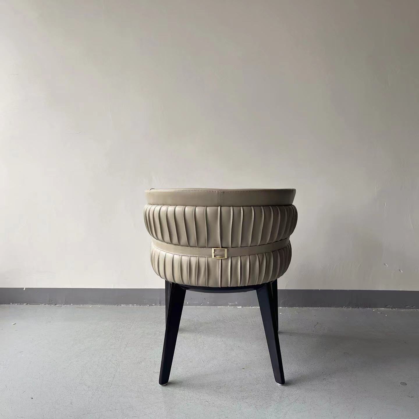 luxury restaurant dining chair