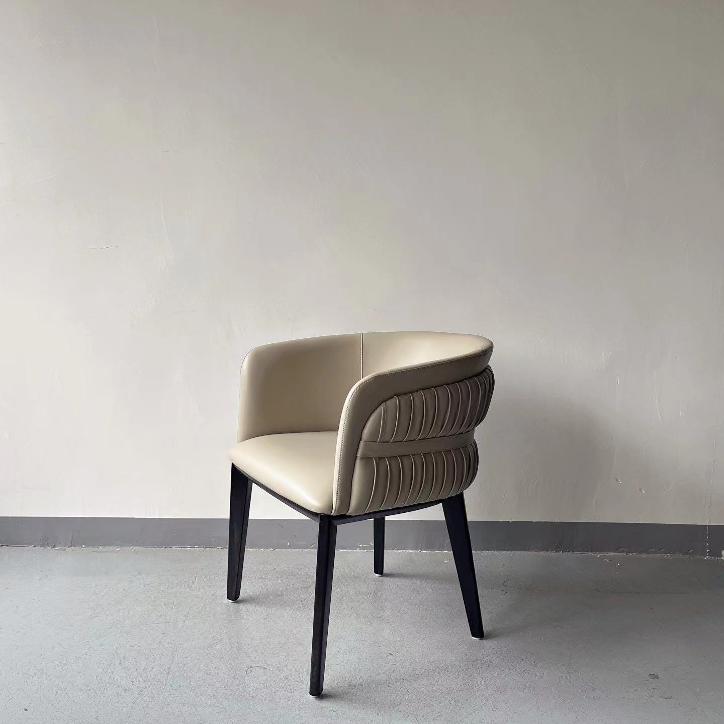 luxury restaurant dining chair