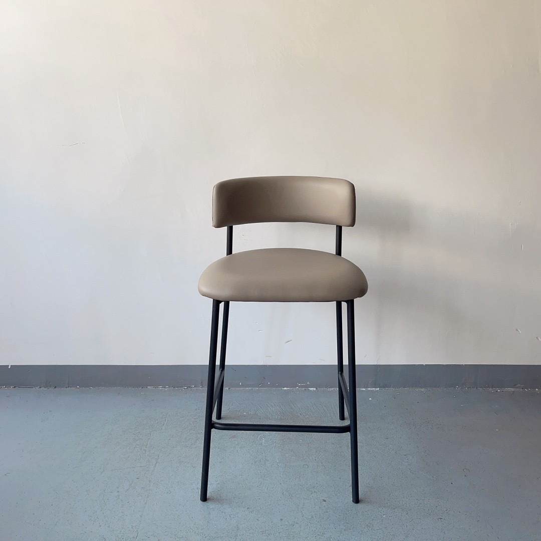 metal frame vinyl high chair
