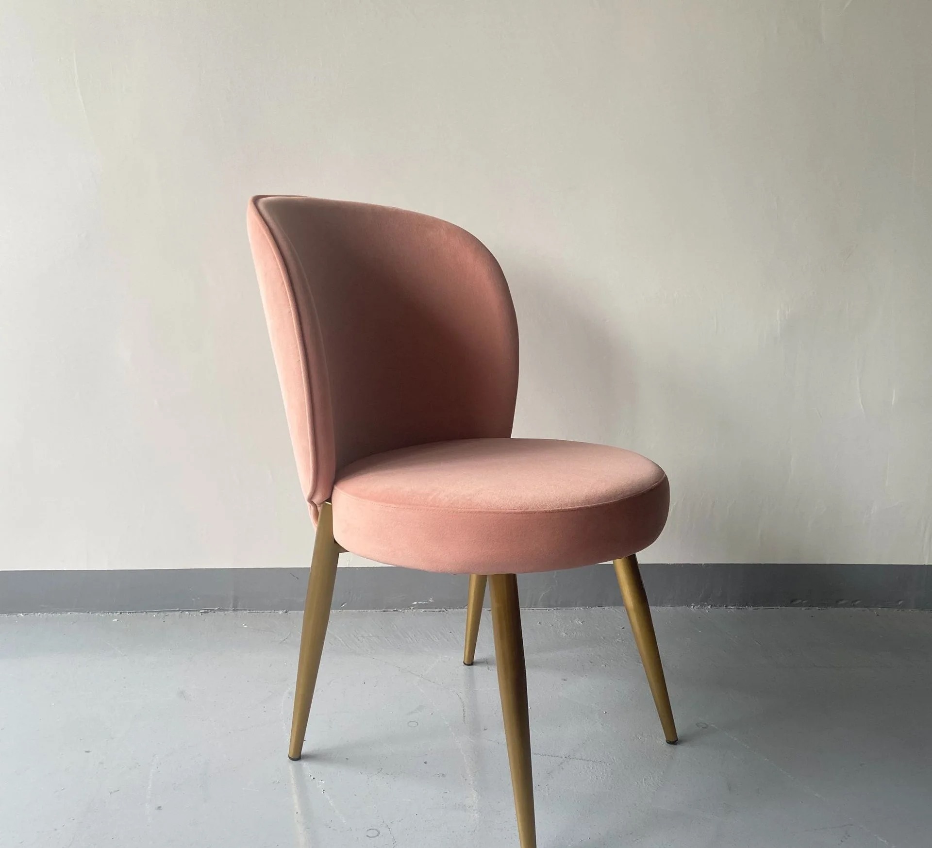 pink velvet dining chair