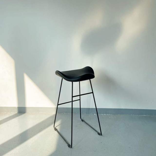 leaf seat high bar stools