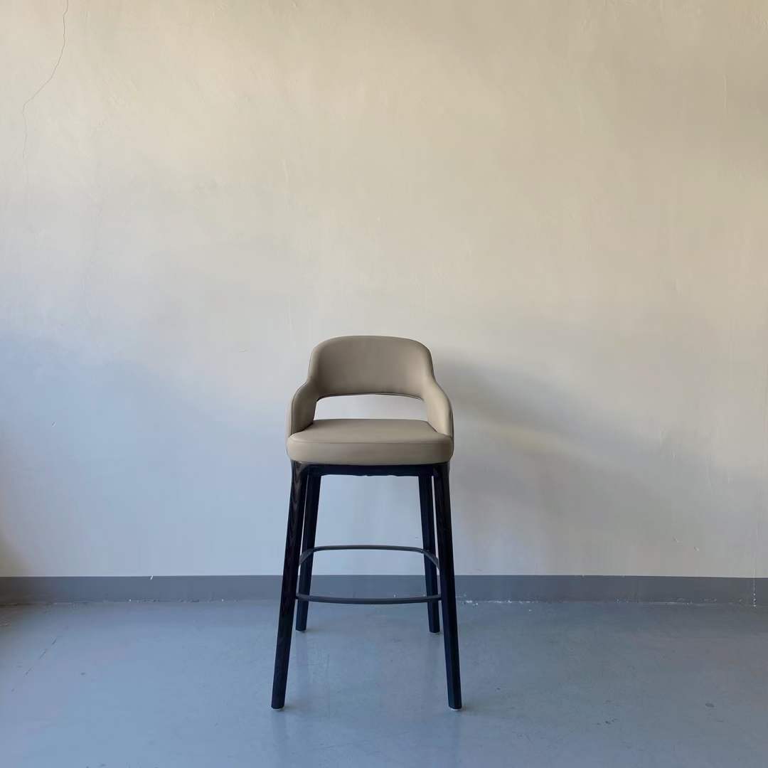 armrest wooden high bar chair
