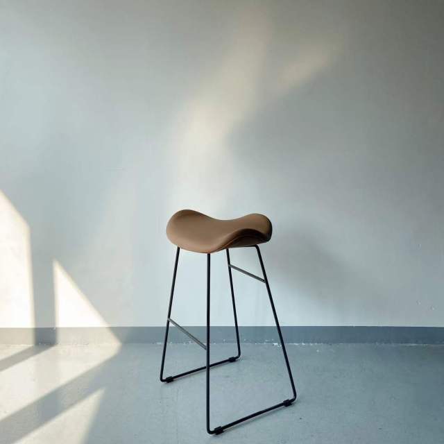 leaf seat high bar stools