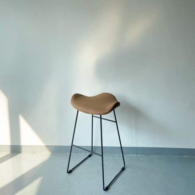 leaf seat high bar stools