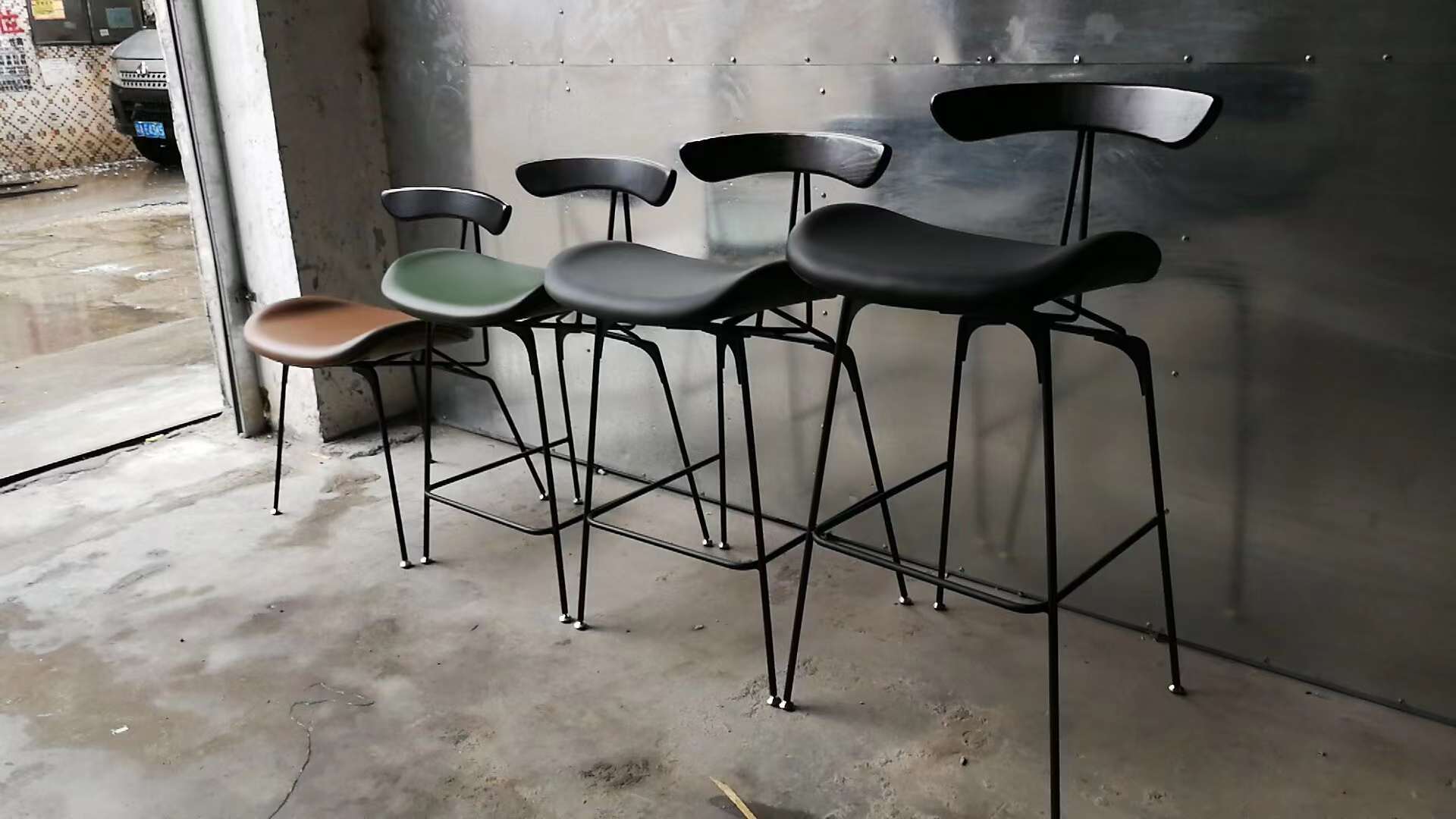 ant high bar chair