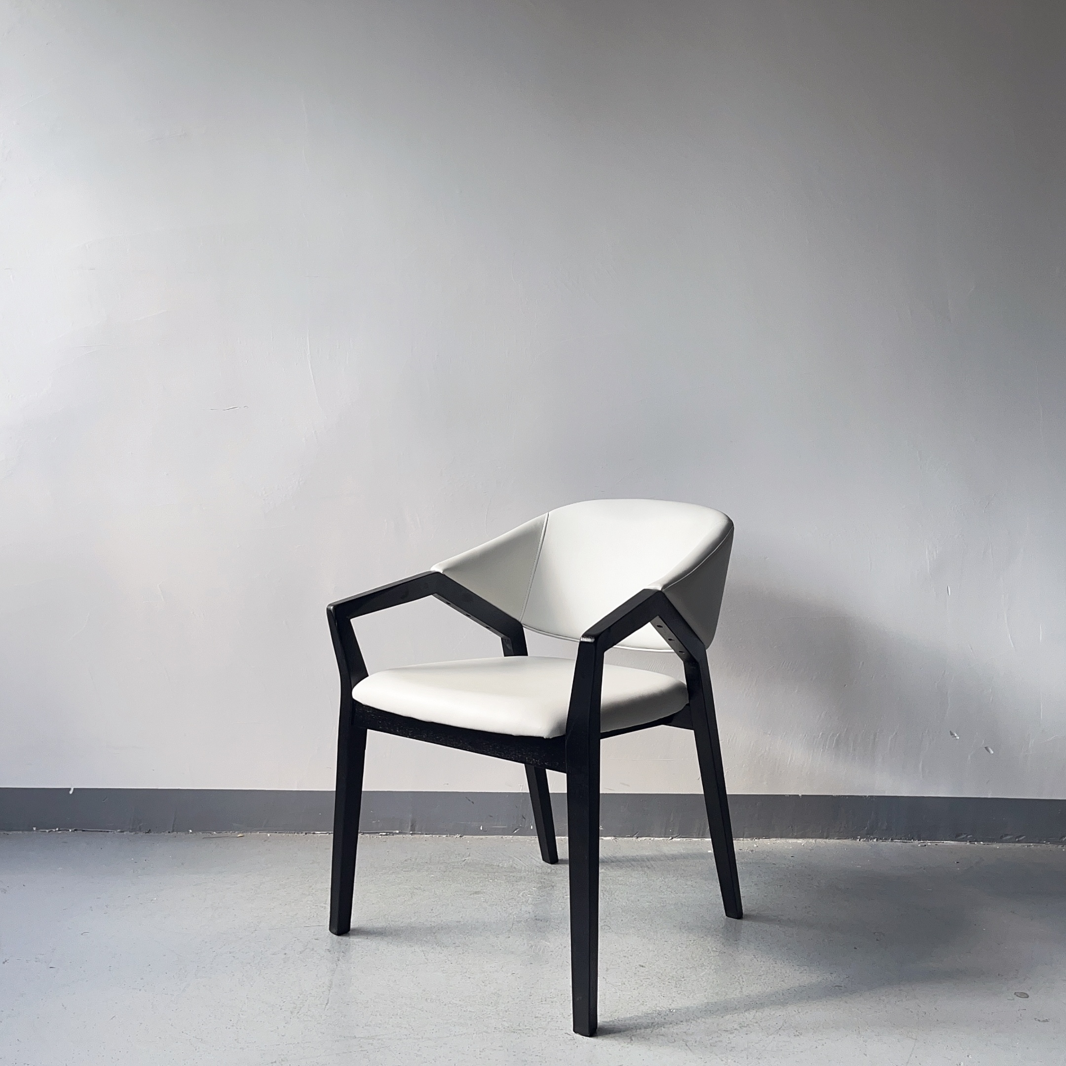 Simple Modern Ash Solid Wood Dinning Chair