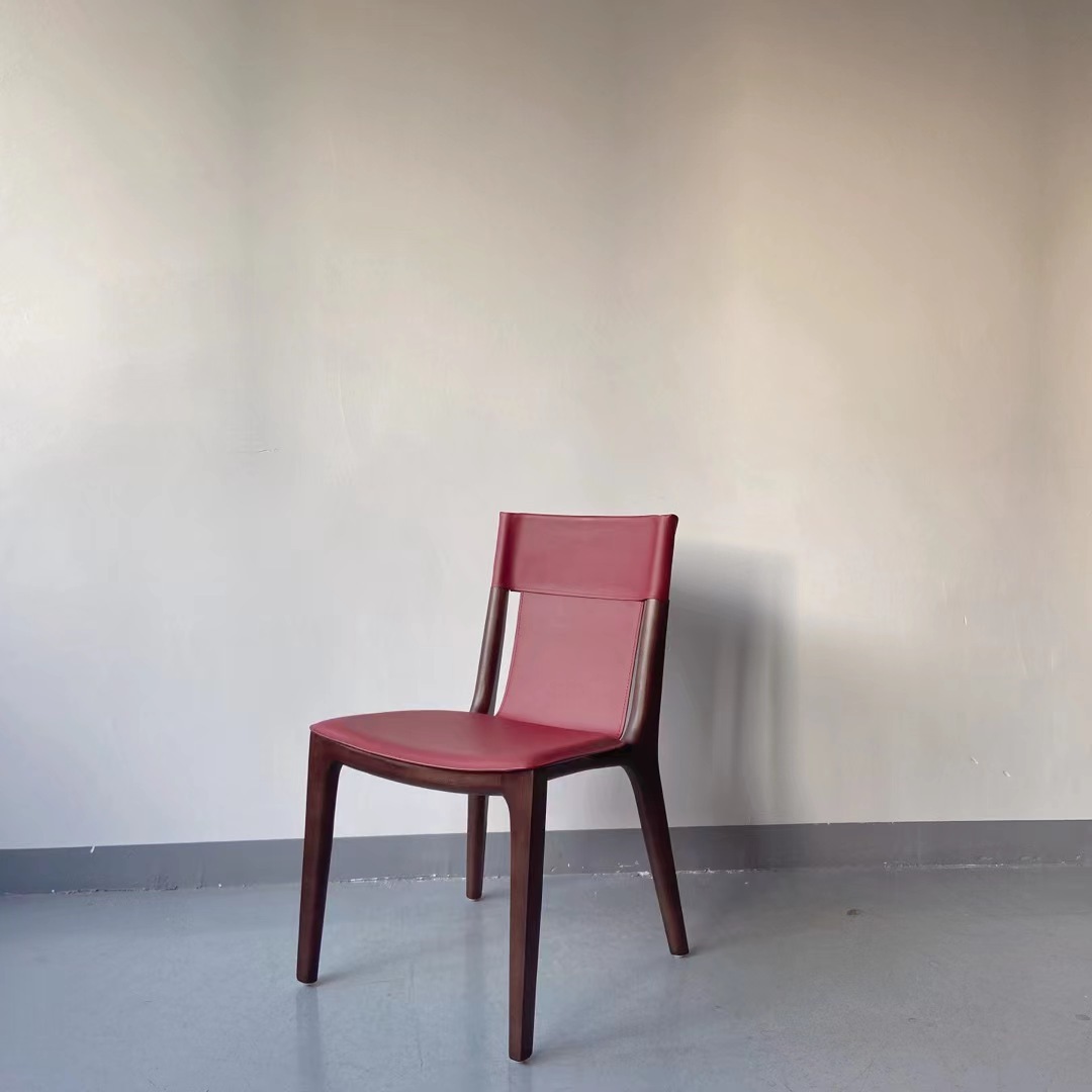 Isadora Saddle Extra Leather Chair SOQ-W044