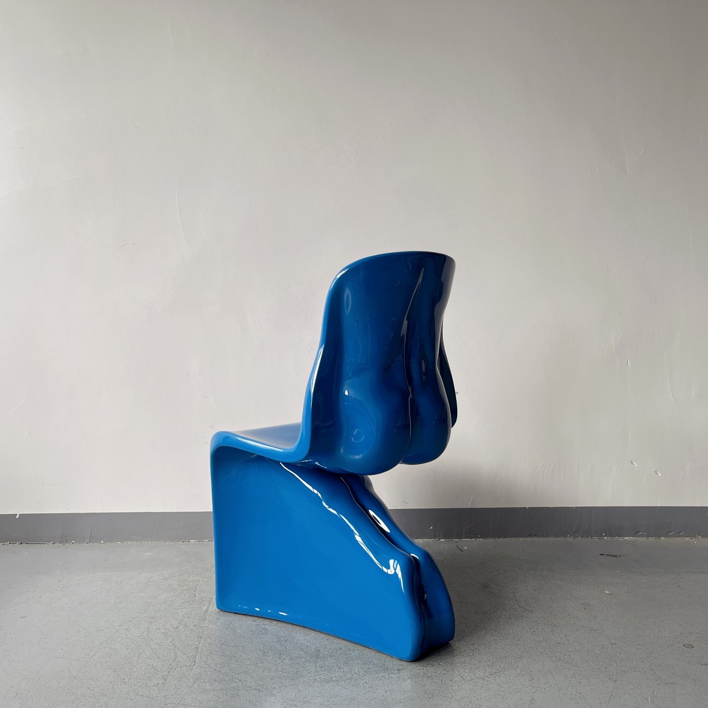 Sunrise Oriental Furniture - the Casamania Him Chair