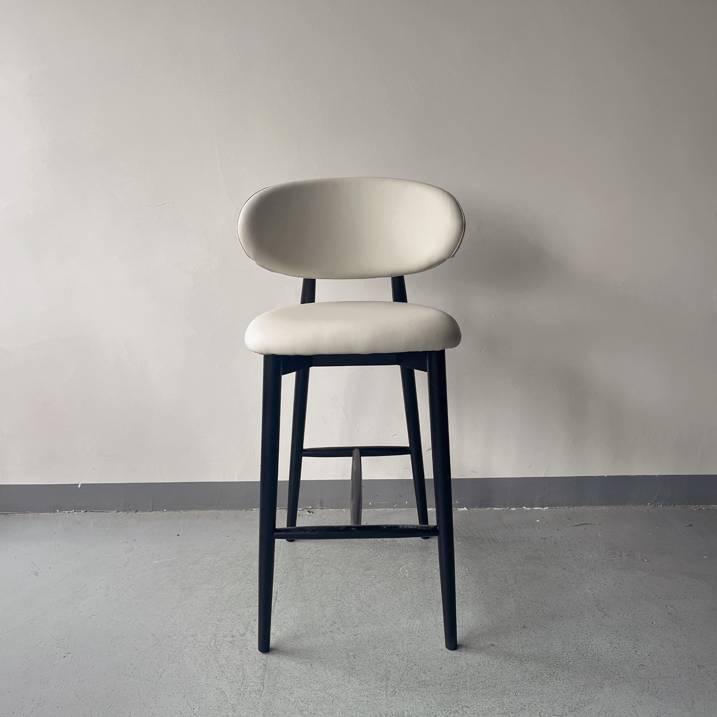 OLEANDRO wooden high bar chair SOQ-86C