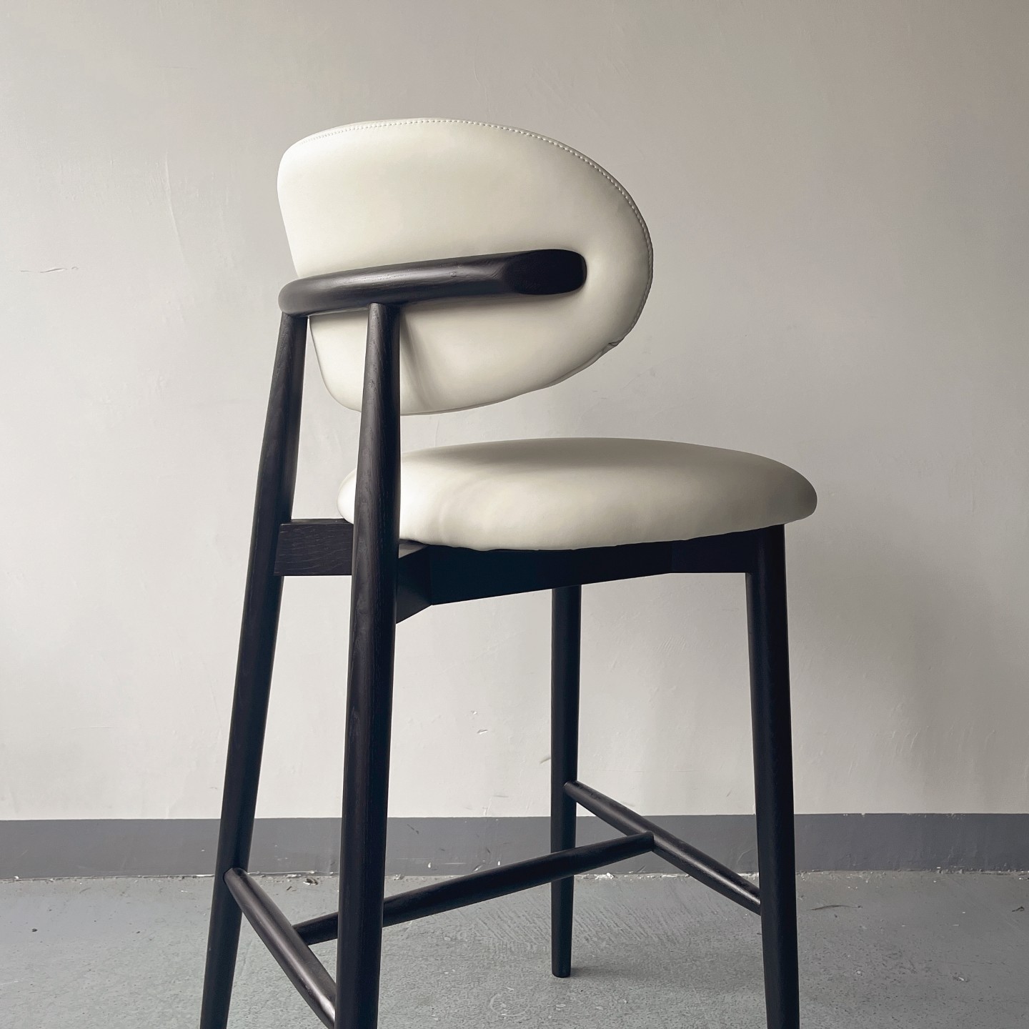 OLEANDRO wooden high bar chair SOQ-86C