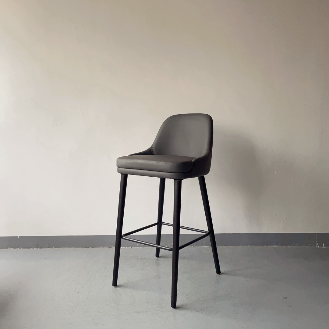 Walter Knoll Barstool BY-047