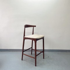 Modern Accent Dining Elbow Chair Barstool Solid Wood Farmhouse Counter Stool with PU Leather Cushion Seat NJY-002