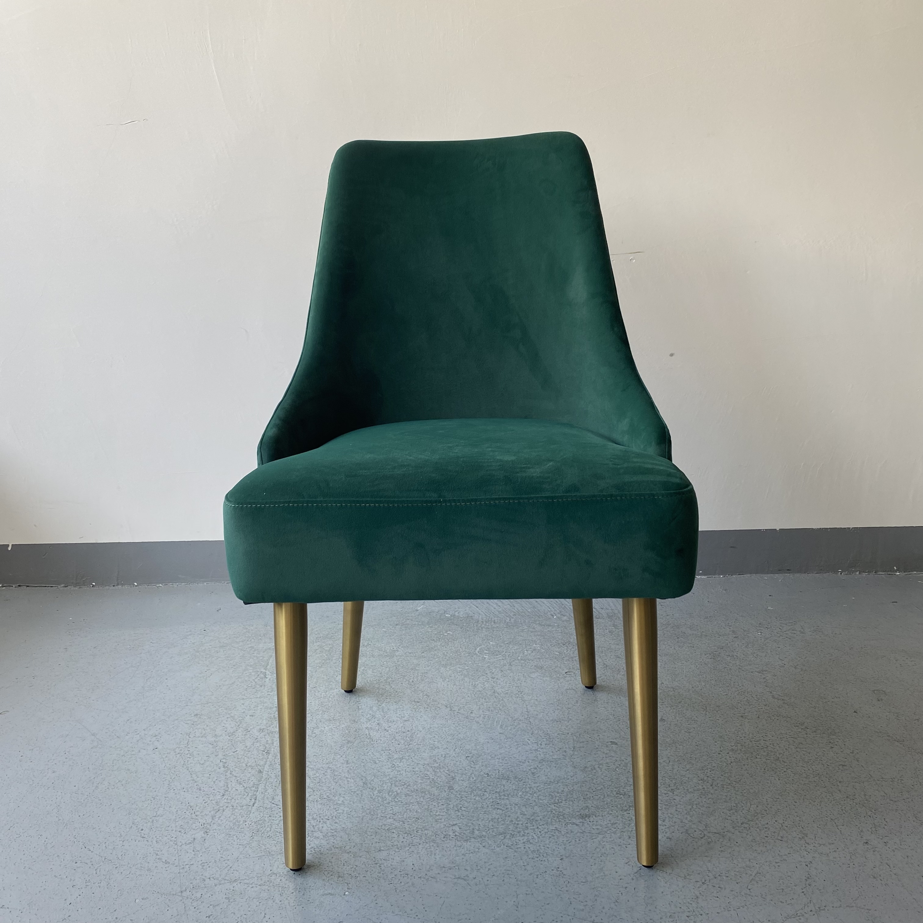 SOF made in China Velvet Green Dining Chairs Soft Seat and Back Velvet Living Room Chairs with Sturdy Metal Legs Kitchen Chairs