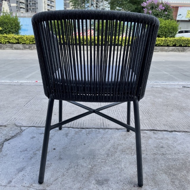 SOF Comfortable and Relaxing Outdoor Chair - Aluminum Frame with Cushions