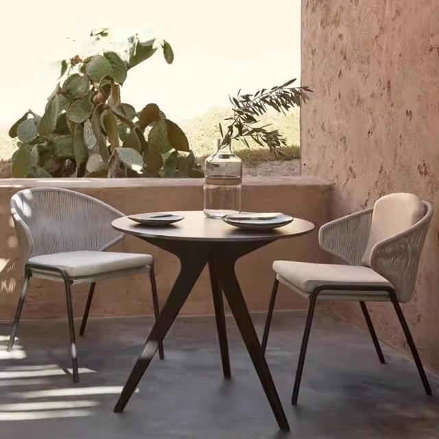 Premium Outdoor Dining Chair with Aluminum Frame and Olefin Weave