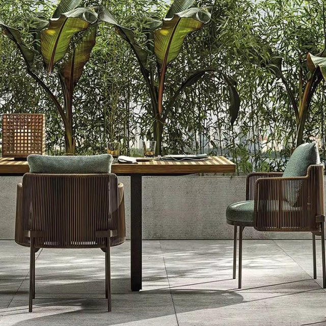 Weather-Resistant Outdoor Dining Chair with Aluminum Frame and PE Rattan, Featuring 50mm Thick High-Density Foam Cushion