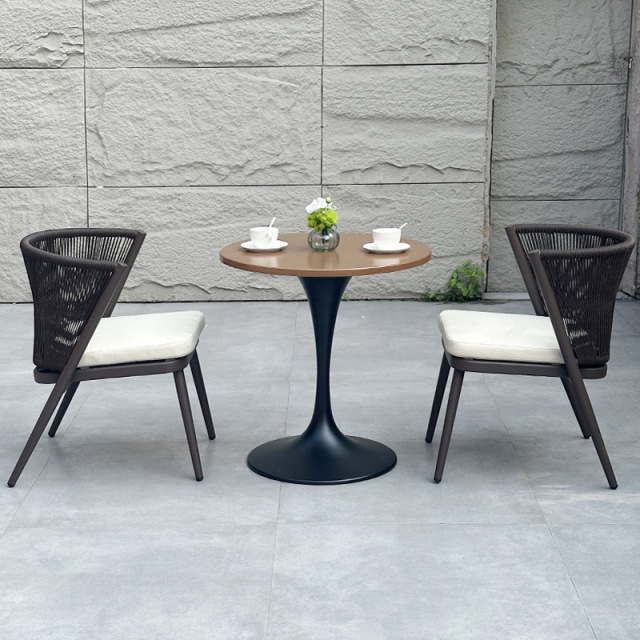 SOF Luxurious and Durable Outdoor Dining Table and Chair Set - Perfect for Stylish Gatherings Under the Sun
