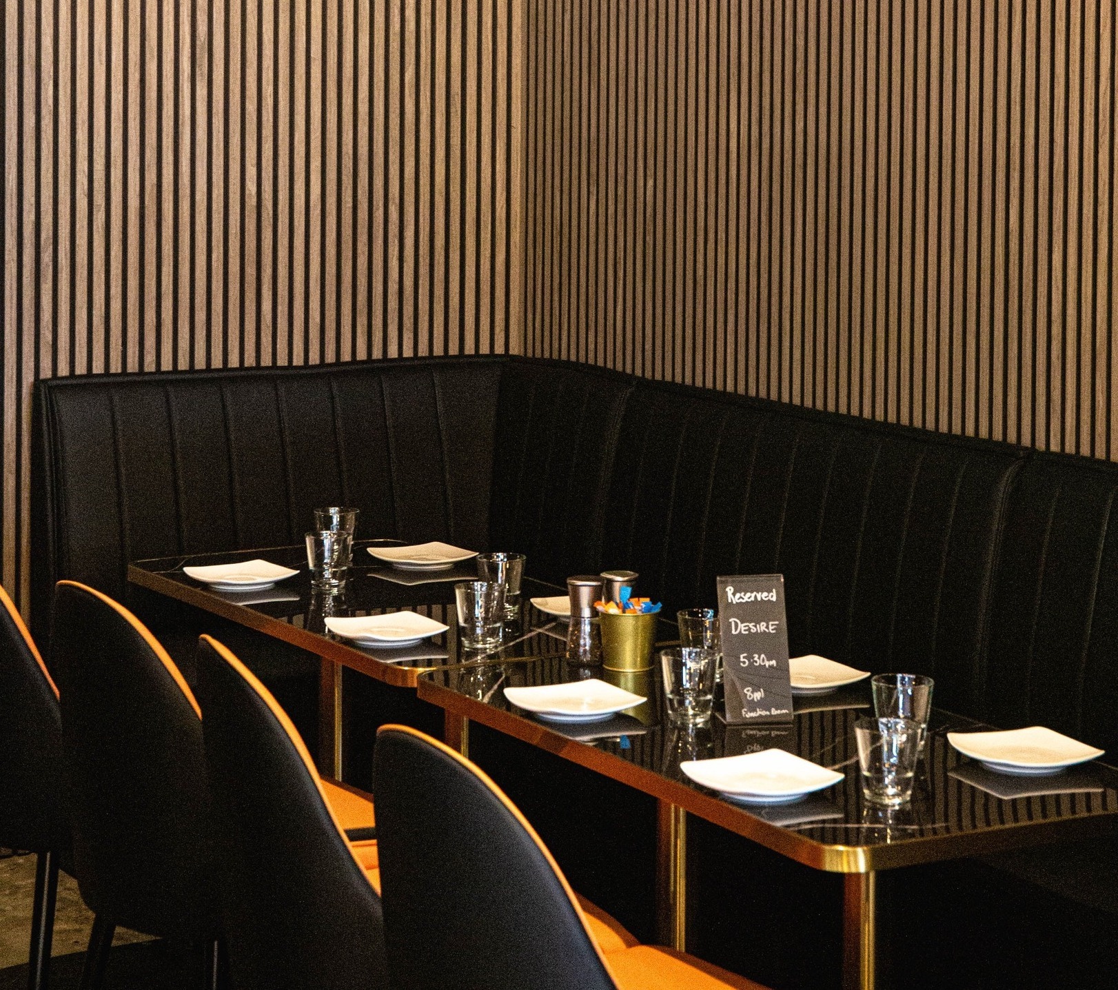 Restaurant Luxurious Black Glossy Natural Stone Dining Table with Gold-Plated Stainless Steel Edging SOF-T24