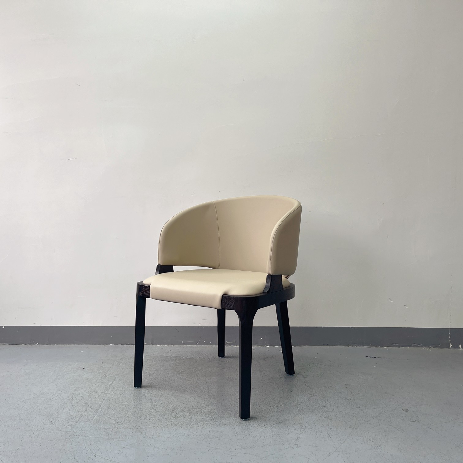 Sunrise Oriental Furniture VELIS Chair