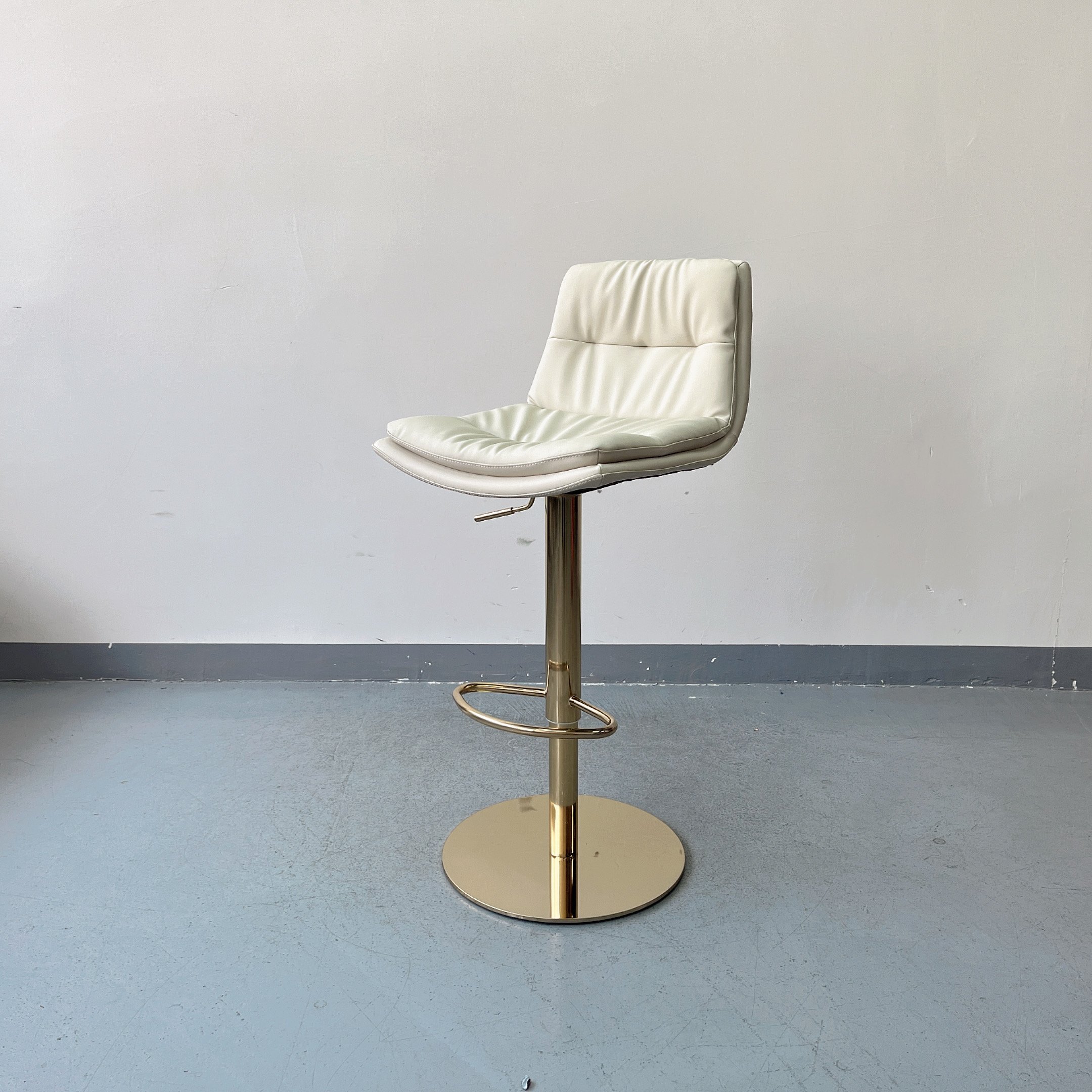 Sunrise Oreintal Furniture- the Polle Bar Chair