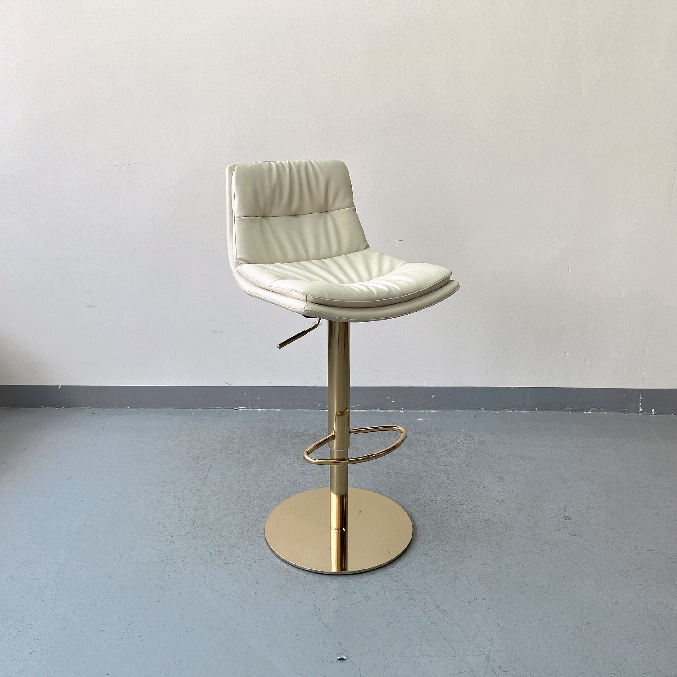 Sunrise Oreintal Furniture- the Polle Bar Chair