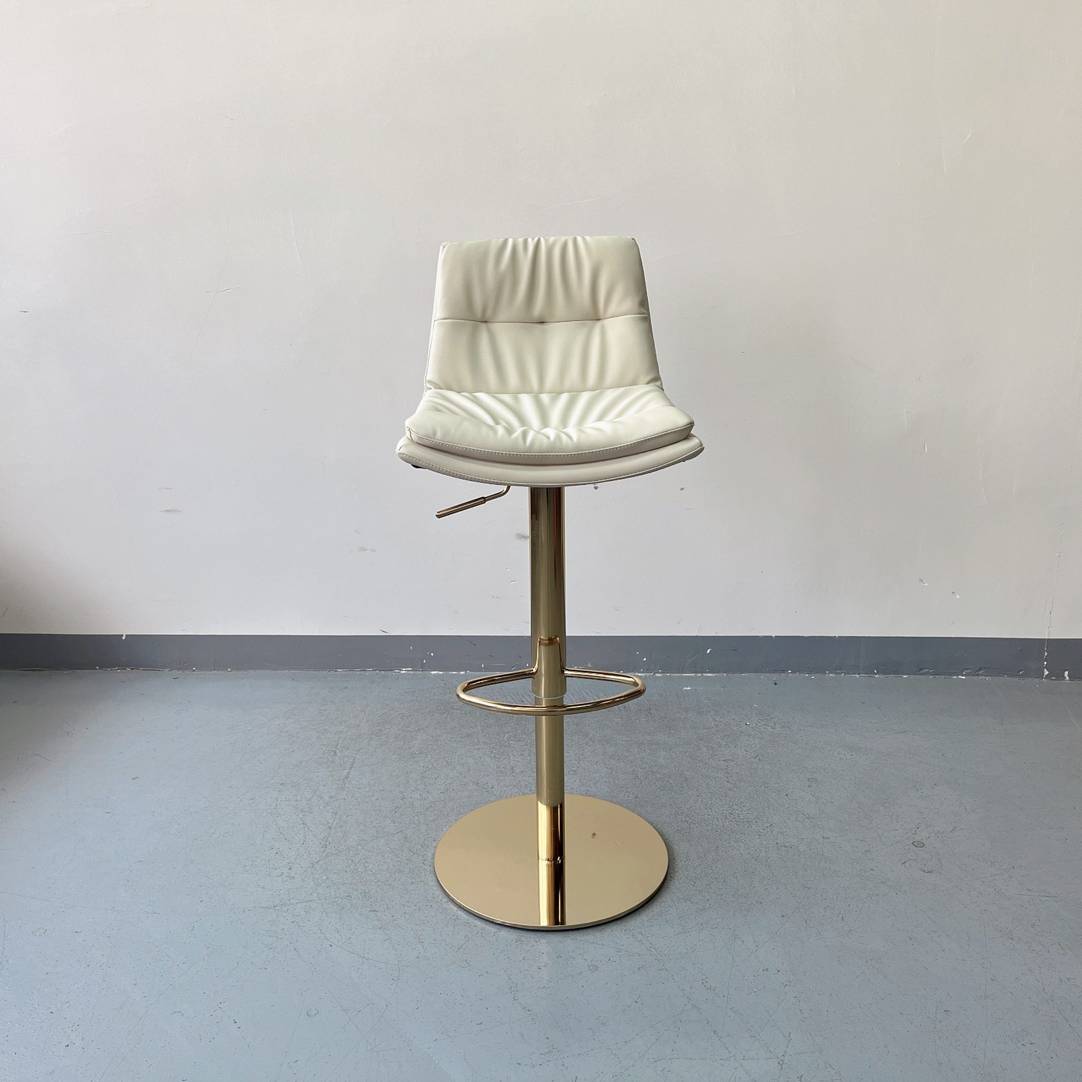 Sunrise Oreintal Furniture- the Polle Bar Chair