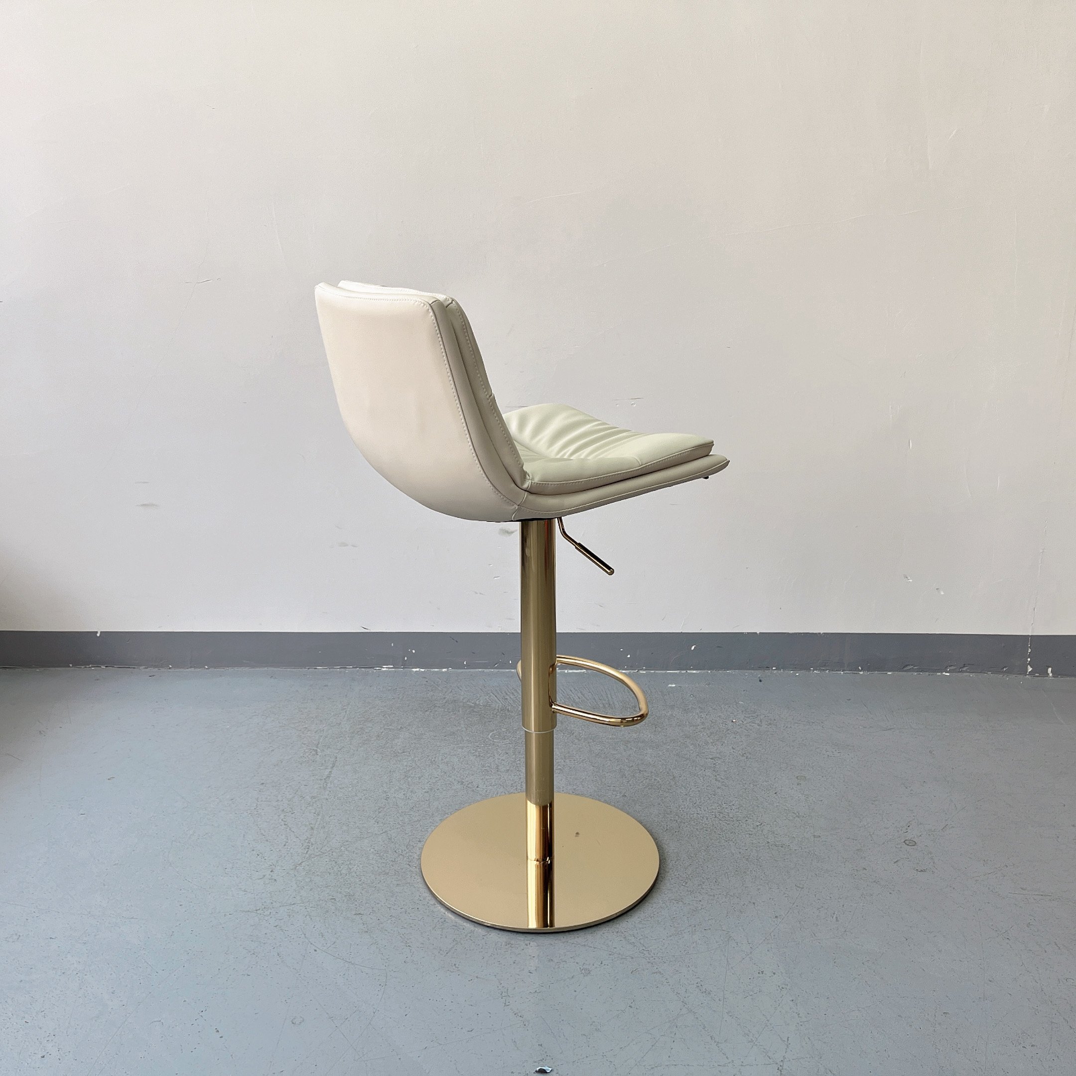 Sunrise Oreintal Furniture- the Polle Bar Chair