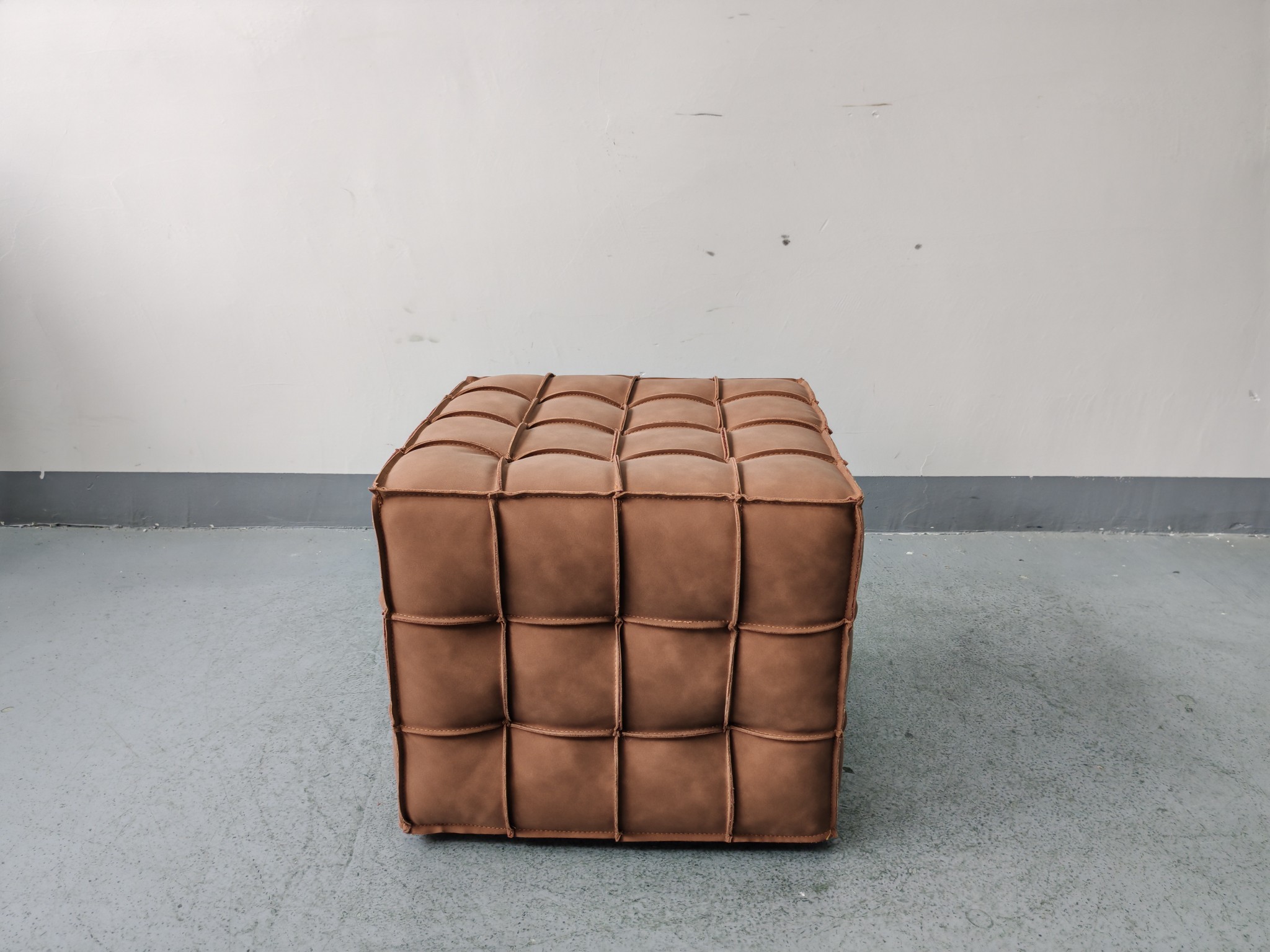 Sunrise Oriental Furniture - Toumick Modern Leather Stool