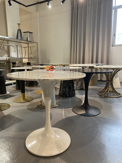 SOF Elegant Restaurant White Dining Table for 2 with Unique Tulip-Style Legs Made in China