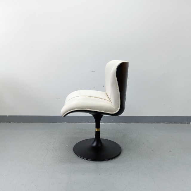 Sunrise Oriental Furniture - Marilyn Revolving Chair