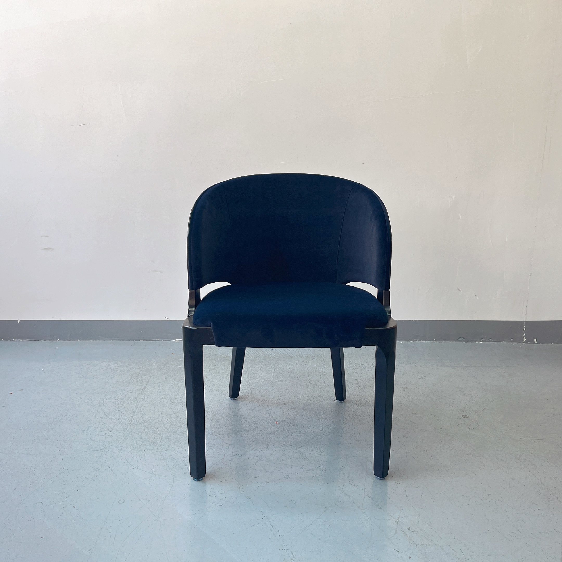 Sunrise Oriental Furniture- the Velis PAW Potocco Armchair