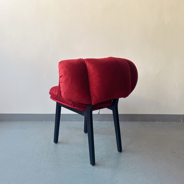 Sunrise Oriental Furniture Edra Red Velvet Accent Chair