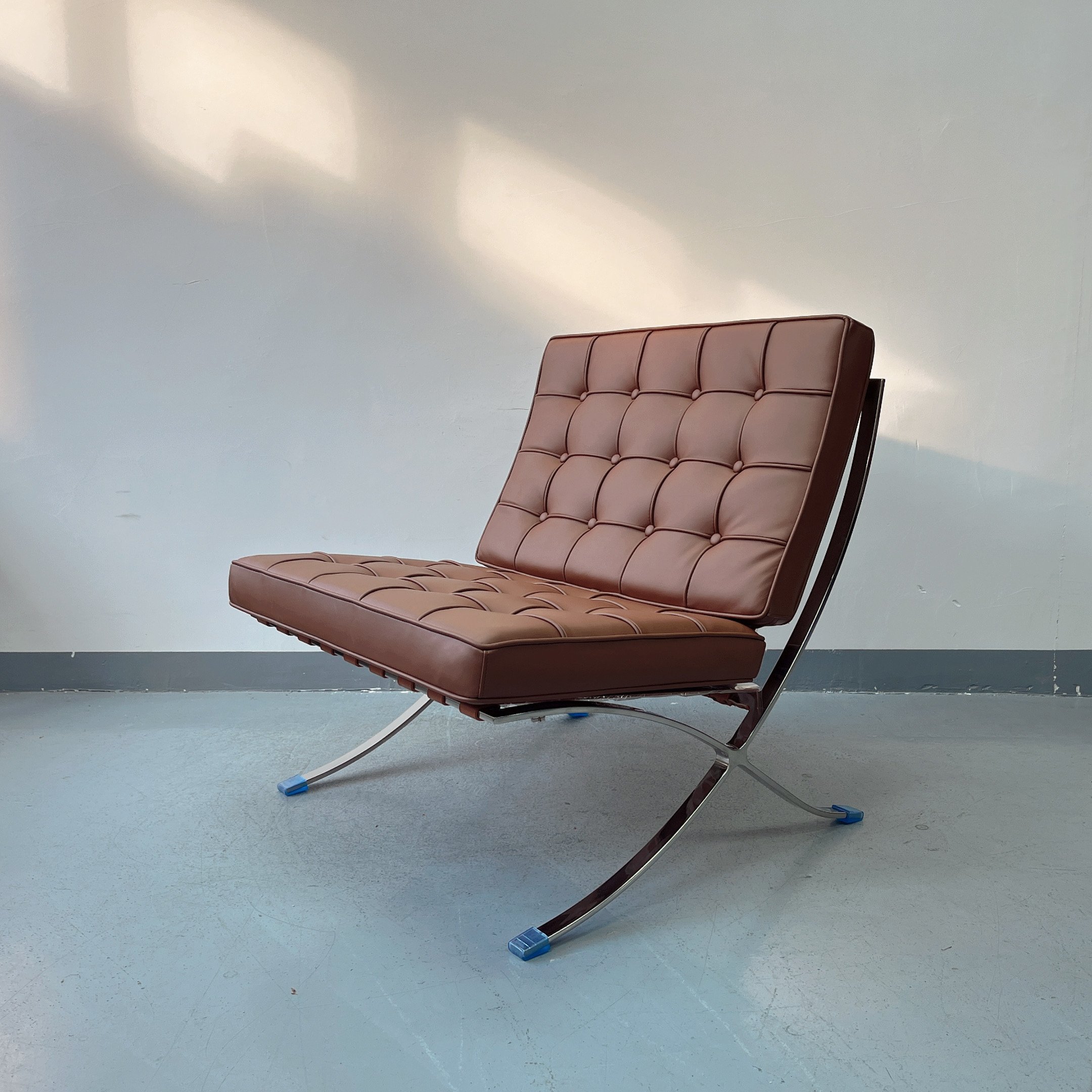 Sunrise Oriental Furniture - Barcelona Relax Chair