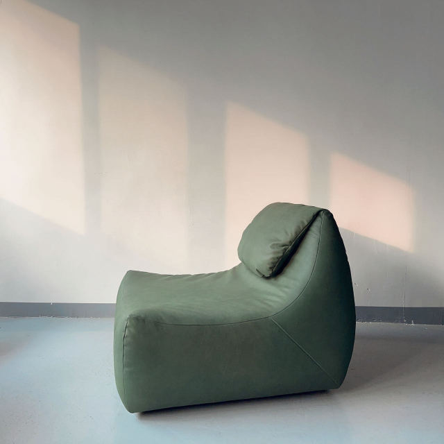 Le Bambole Lounge Chair