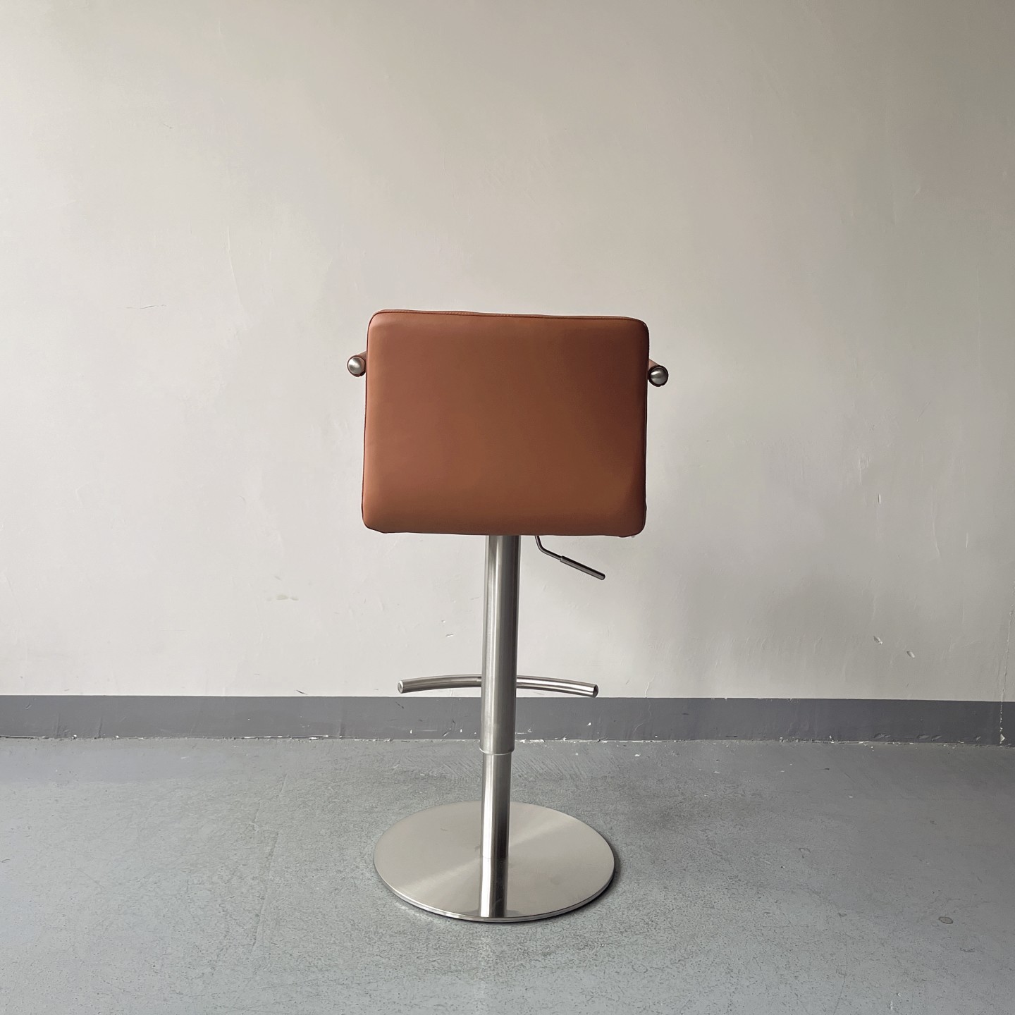 Sunrise Oriental Furniture - Versatile Braga Adjustable Stool for Contemporary Spaces