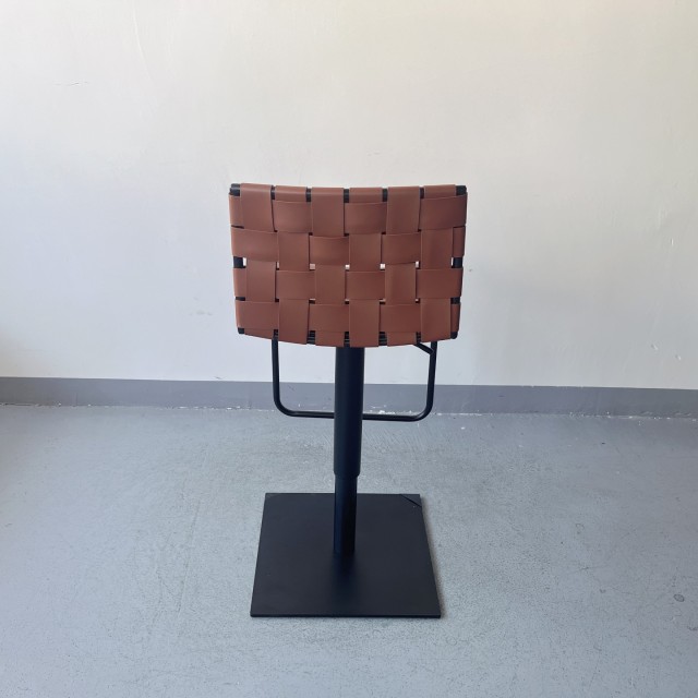 Sunrise Oriental Furniture - the Luxe Modern Saddle Leather Bar Stool