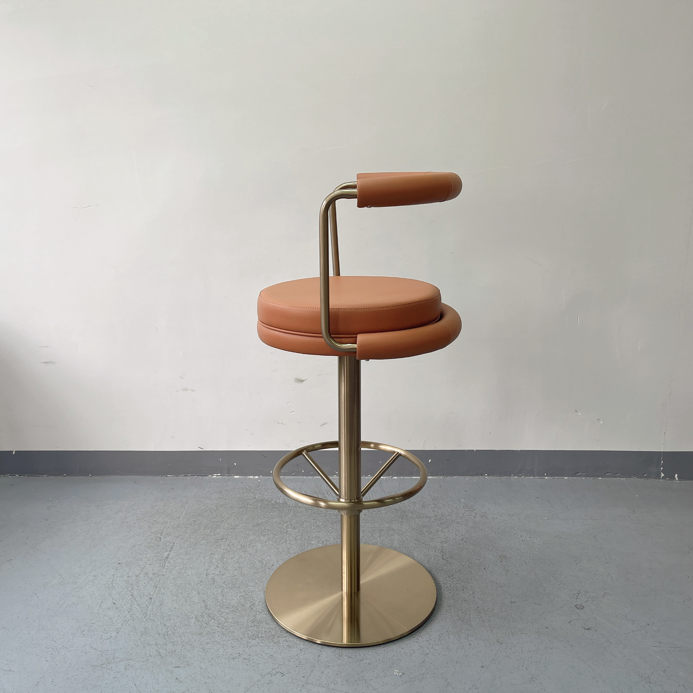 Sunrise Oriental Furniture - Diva Stool: Elegance Meets Comfort in Modern Design