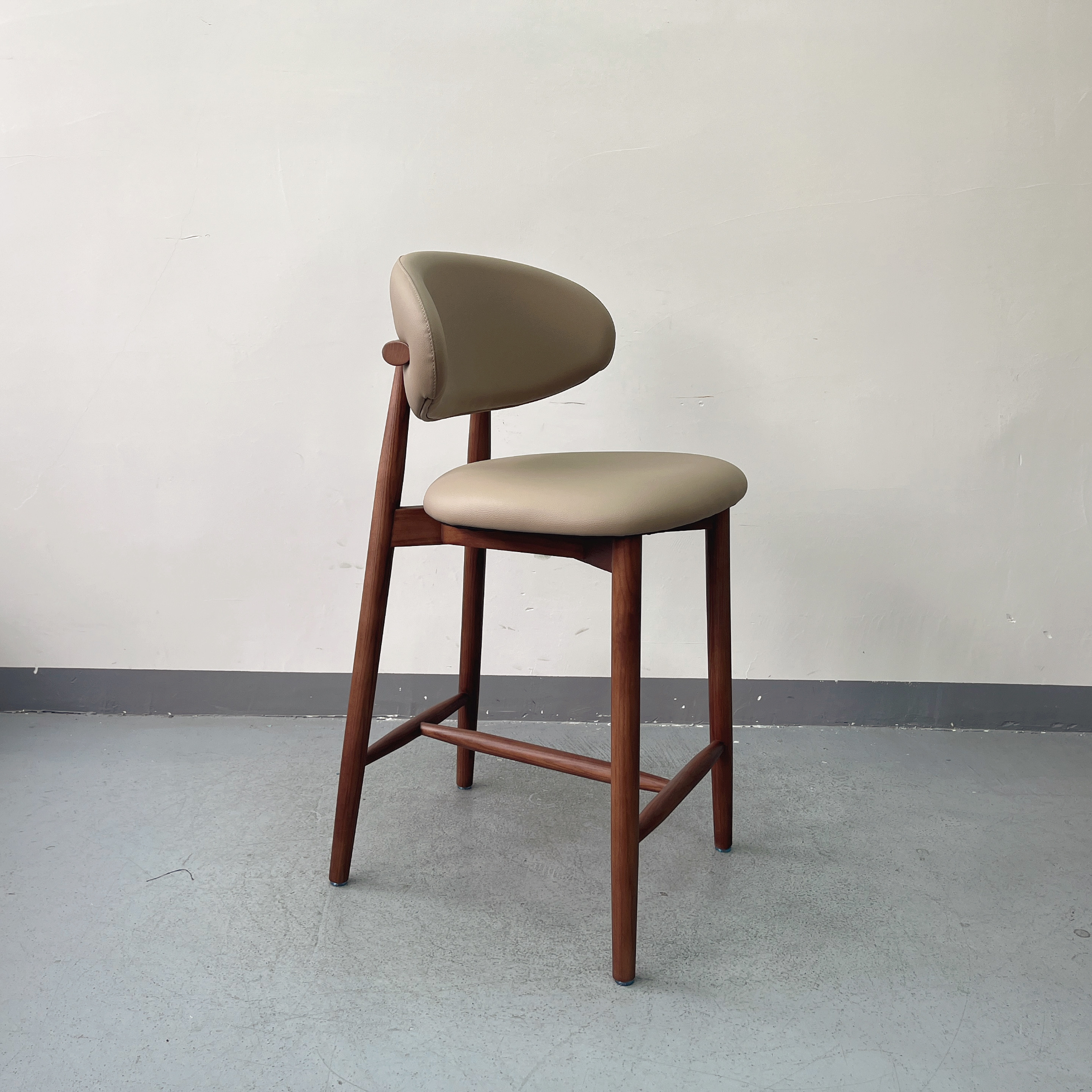 OLEANDRO wooden high bar chair SOQ-86C