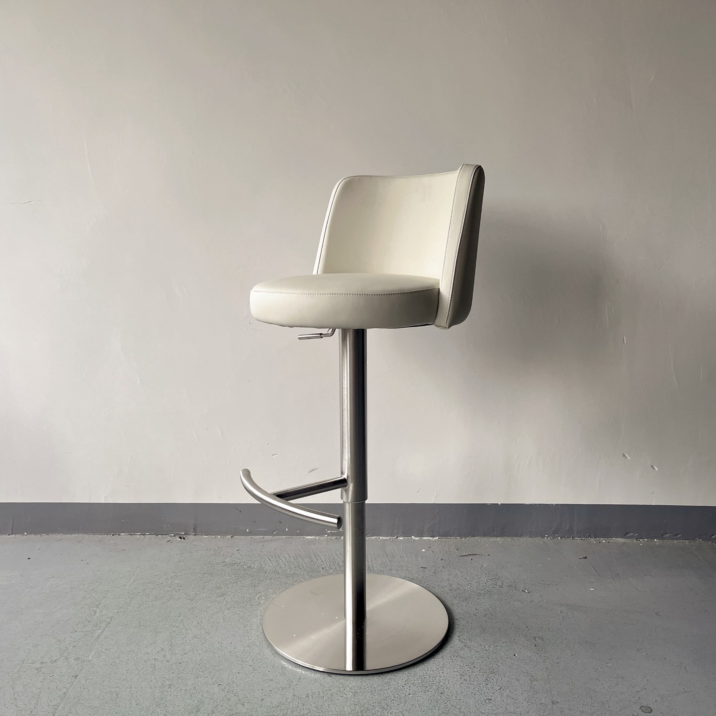 Sunrise Oriental Furniture - the Tonaza Bar Stool