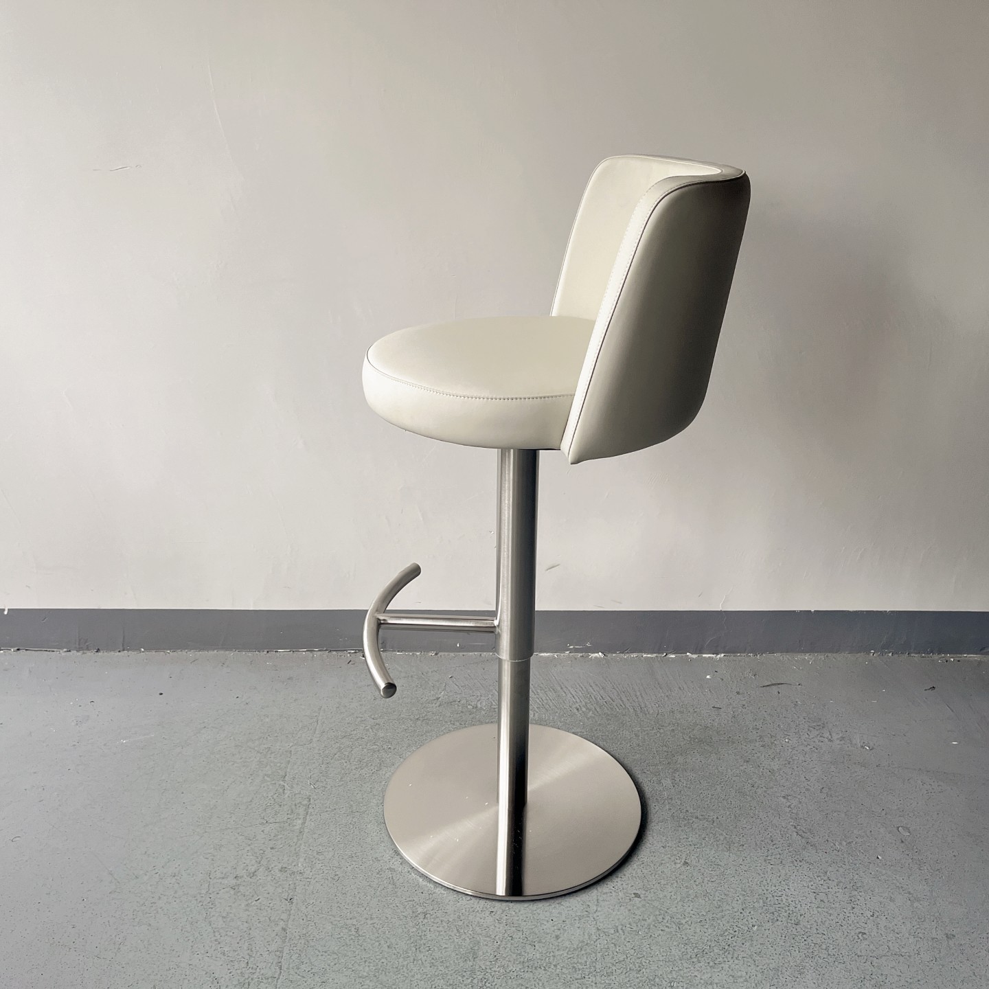 Sunrise Oriental Furniture - the Tonaza Bar Stool