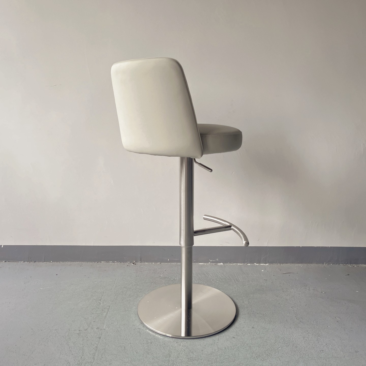 Sunrise Oriental Furniture - the Tonaza Bar Stool