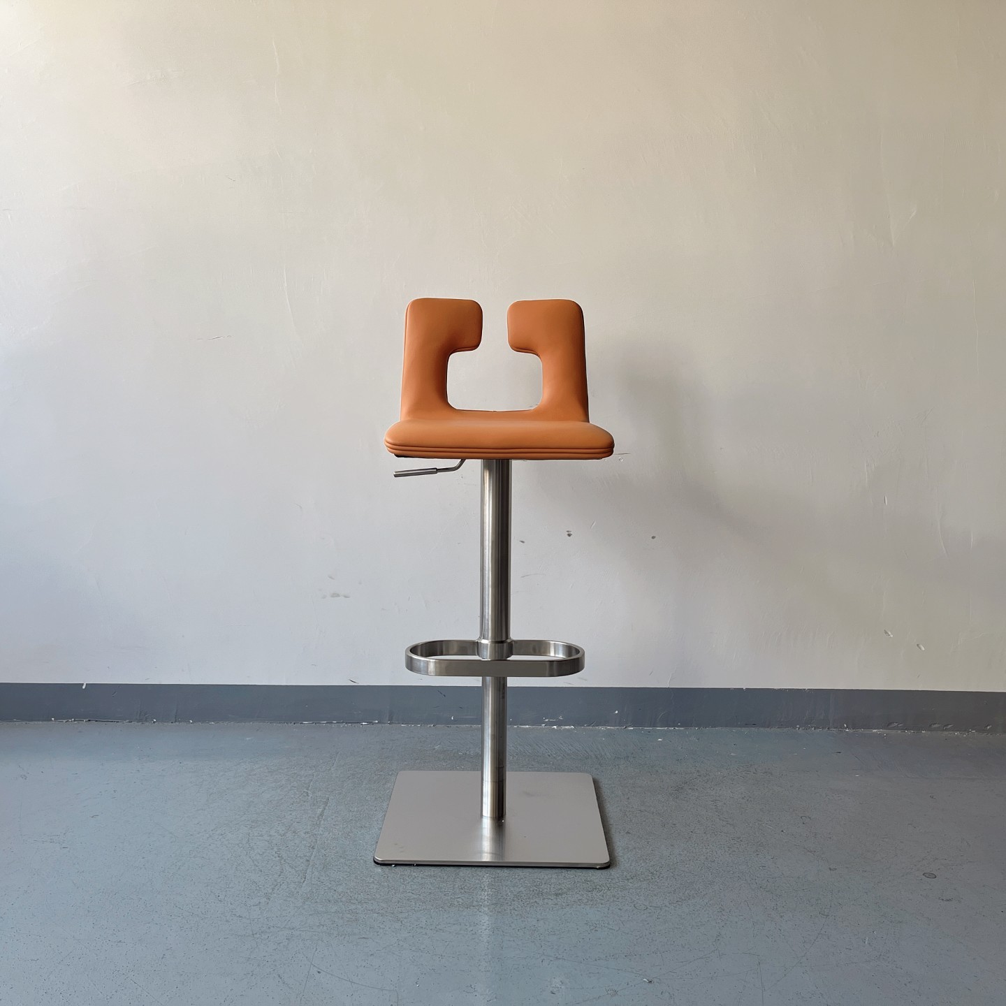 Sunrise Oriental Furniture - the Alo Stool