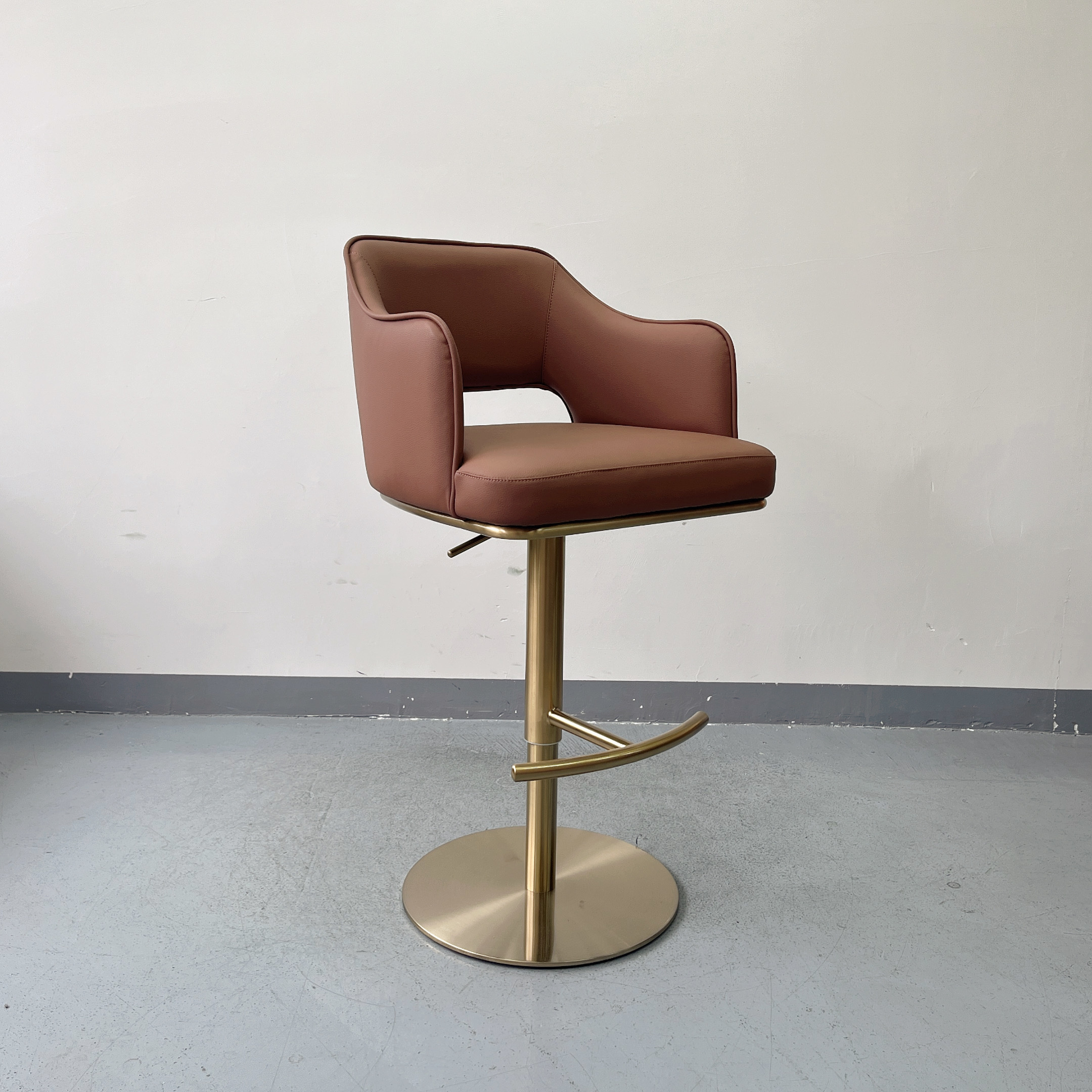 Sunrise Oriental Furniture - the Bella Adjustable Swivel Bar Stool (Pleated Style)